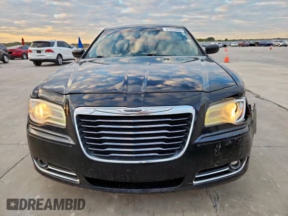 2013 Chrysler 300 with VIN 2C3CCAAG0DH527838, listed as a Copart auction lot 81816665 with 245,251 mi miles and Salvage title. Bid and sale history available at DreamBid. Image 5.
