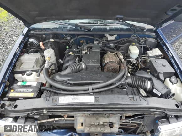 2003 Chevrolet S-10 LS с VIN 1GCCS19H038265531, выставлен на аукционе Copart как лот 60031905 с пробегом 140 373 миль миль и Списание • Salvage title. История ставок и продаж доступна на DreamBid. Изображение 11.