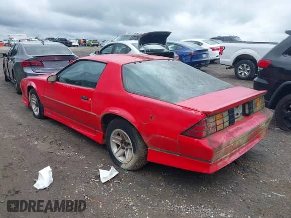 1992 Chevrolet Camaro с VIN 1G1FP23T4NL152871, выставлен на аукционе IAAI как лот 42360646 с пробегом 172 702 миль миль и . История ставок и продаж доступна на DreamBid. Изображение 3.