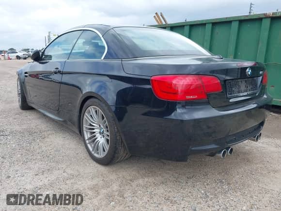 2013 BMW M3 с VIN WBSDX9C50DE786196, выставлен на аукционе IAAI как лот 42007859 с пробегом 72 488 миль миль и . История ставок и продаж доступна на DreamBid. Изображение 3.