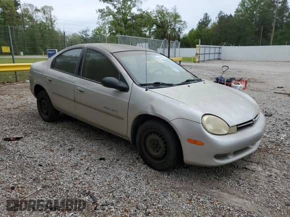 2000 Dodge Neon Highline z VIN 1B3ES46CXYD611734, wystawiony jako Copart lot #49049065 z przebiegiem 202 019 mil mil oraz Szkoda całkowita • Salvage title. Historia ofert i sprzedaży dostępna na DreamBid. Obrazek 4.