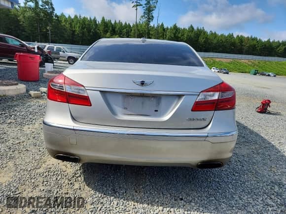 2013 Hyundai Genesis 3.8L с VIN KMHGC4DD0DU214622, выставлен на аукционе Copart как лот 65369175 с пробегом 171 131 миль миль и Списание • Salvage title. История ставок и продаж доступна на DreamBid. Изображение 6.