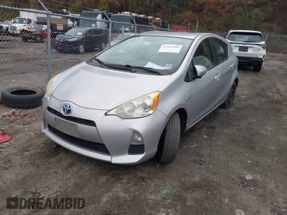 2013 Toyota Prius Two с VIN JTDKDTB39D1549055, выставлен на аукционе IAAI как лот 43547890 с пробегом 216 603 миль миль и . История ставок и продаж доступна на DreamBid. Изображение 2.