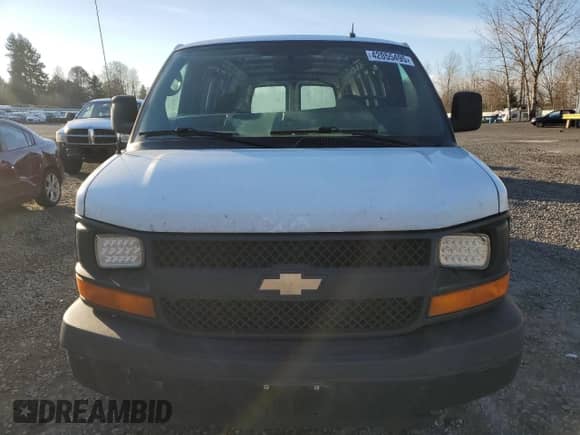 2014 Chevrolet Express Cargo with VIN 1GCSGAFX1E1146665, listed as a Copart auction lot 42055495 with 216,003 mi miles and Clean title. Bid and sale history available at DreamBid. Image 5.