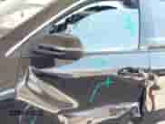 2025 Chevrolet Traverse FWD LT z VIN 1GNERGRS6SJ232034, wystawiony jako IAAI lot #42465178 z przebiegiem 1 039 mil mil oraz . Historia ofert i sprzedaży dostępna na DreamBid. Obrazek 6.