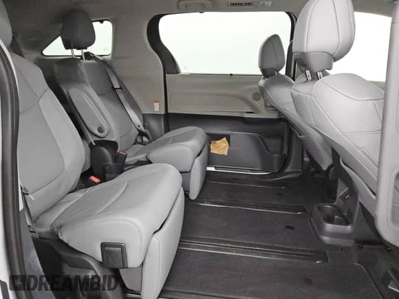 2024 Toyota Sienna Limited с VIN 5TDZRKEC7RS217633, выставлен на аукционе Copart как лот 56478865 с пробегом 2 893 миль миль и Чистый • Clean title. История ставок и продаж доступна на DreamBid. Изображение 11.