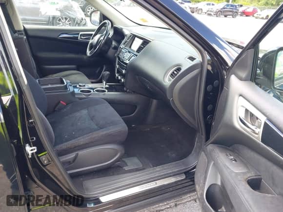 2013 Nissan Pathfinder SL with VIN 5N1AR2MM9DC619411, listed as a IAAI auction lot 43270465 with 219,829 mi miles and . Bid and sale history available at DreamBid. Image 5.