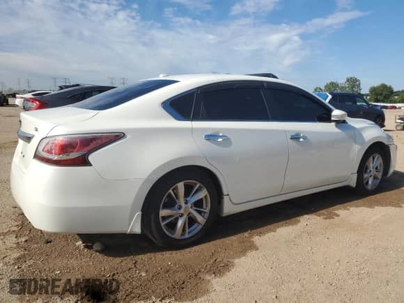 2015 Nissan Altima SL with VIN 1N4AL3AP8FN311136, listed as a Copart auction lot 70352245 with 174,611 mi miles and Salvage title. Bid and sale history available at DreamBid. Image 3.