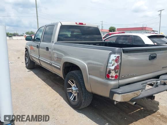 2001 Chevrolet Silverado 1500HD LT с VIN 1GCGC13U71F149241, выставлен на аукционе IAAI как лот 42862130 с пробегом 283 219 миль миль и . История ставок и продаж доступна на DreamBid. Изображение 3.