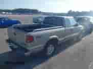 2002 Chevrolet S-10 LS с VIN 1GCDT19W628173077, выставлен на аукционе IAAI как лот 42941426 с пробегом 108 950 миль миль и . История ставок и продаж доступна на DreamBid. Изображение 4.