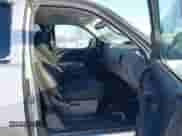 2010 Chevrolet Silverado 1500 LS с VIN 1GCSCREA8AZ275862, выставлен на аукционе IAAI как лот 41621090 с пробегом 280 598 миль миль и . История ставок и продаж доступна на DreamBid. Изображение 5.