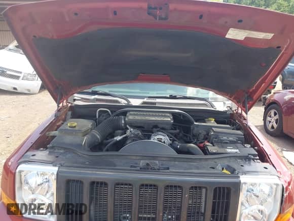 2006 Jeep Commander with VIN 1J8HG48K86C103890, listed as a IAAI auction lot 42803656 with 191,968 mi miles and . Bid and sale history available at DreamBid. Image 10.