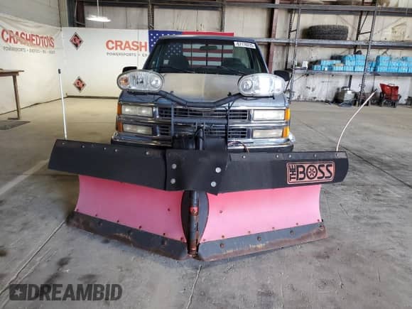 1996 Chevrolet Silverado 2500 с VIN 1GCGK24R1TZ130527, выставлен на аукционе Copart как лот 67178235 с пробегом 212 037 миль миль и Списание • Salvage title. История ставок и продаж доступна на DreamBid. Изображение 5.