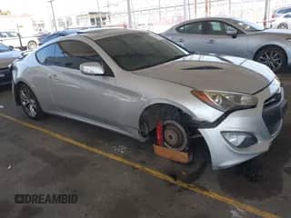 2013 Hyundai Genesis Coupe Track с VIN KMHHU6KJ9DU106148, выставлен на аукционе IAAI как лот 42961569 с пробегом 154 900 миль миль и . История ставок и продаж доступна на DreamBid. Изображение 1.