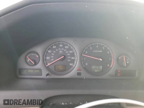 2001 Volvo S60 с VIN YV1RS61R512081241, выставлен на аукционе Copart как лот 43584055 с пробегом 115 211 миль миль и Списание • Salvage title. История ставок и продаж доступна на DreamBid. Изображение 9.
