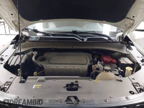 2019 Jeep Compass Latitude with VIN 3C4NJDBB7KT754348, listed as a IAAI auction lot 42617408 with 59,670 mi miles and . Bid and sale history available at DreamBid. Image 10.