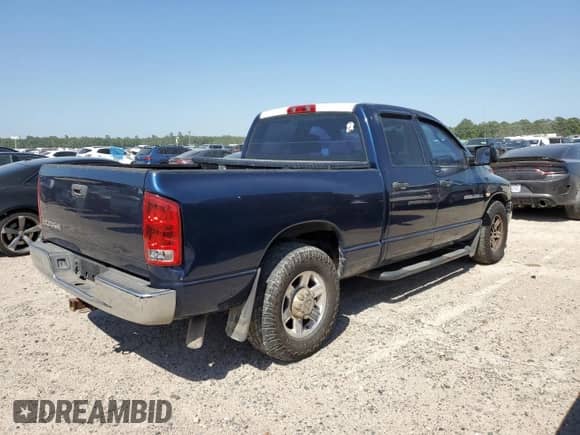 2004 Dodge 2500 SLT z VIN 3D7KA28C14G200747, wystawiony jako Copart lot #52447715 z przebiegiem 249 398 mil mil oraz Czysty tytuł • Clean title. Historia ofert i sprzedaży dostępna na DreamBid. Obrazek 3.