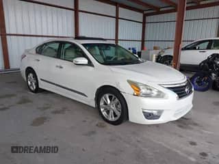 2015 Nissan Altima S with VIN 1N4AL3AP0FC160790, listed as a IAAI auction lot 43039234 with 134,817 mi miles and . Bid and sale history available at DreamBid. Image 1.