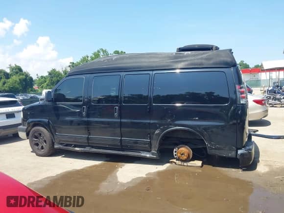 2005 Chevrolet Express Cargo YF7 Upfitter с VIN 1GBFH15T151202640, выставлен на аукционе IAAI как лот 42709781 с пробегом 100 751 миль миль и . История ставок и продаж доступна на DreamBid. Изображение 14.