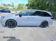 2023 Honda Odyssey Sport z VIN 5FNRL6H7XPB070667, wystawiony jako IAAI lot #42995029 z przebiegiem 13 446 mil mil oraz . Historia ofert i sprzedaży dostępna na DreamBid. Obrazek 14.
