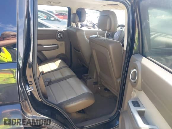 2010 Dodge Nitro SXT с VIN 1D4PT5GK2AW104047, выставлен на аукционе IAAI как лот 42454184 с пробегом 132 041 миль миль и . История ставок и продаж доступна на DreamBid. Изображение 8.