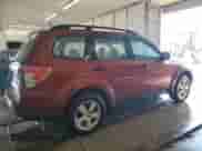 2010 Subaru Forester X с VIN JF2SH6BC2AG788947, выставлен на аукционе Copart как лот 54324435 с пробегом 237 352 миль миль и Списание • Salvage title. История ставок и продаж доступна на DreamBid. Изображение 3.