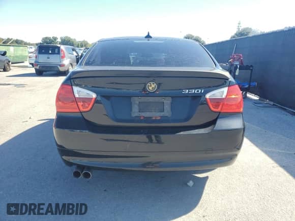 2006 BMW 3 Series 330i с VIN WBAVB33546PS11949, выставлен на аукционе Copart как лот 90070255 с пробегом Не указан миль и Чистый • Clean title. История ставок и продаж доступна на DreamBid. Изображение 6.