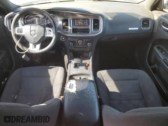 2012 Dodge Charger SE z VIN 2C3CDXBG0CH240044, wystawiony jako Copart lot #64459465 z przebiegiem 211 645 mil mil oraz Szkoda całkowita • Salvage title. Historia ofert i sprzedaży dostępna na DreamBid. Obrazek 8.