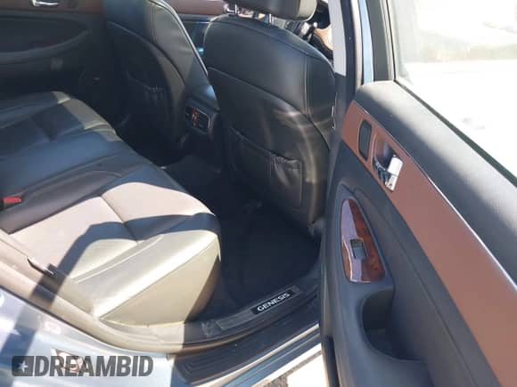 2009 Hyundai Genesis with VIN KMHGC46F49U032234, listed as a IAAI auction lot 42634440 with 137,449 mi miles and . Bid and sale history available at DreamBid. Image 8.