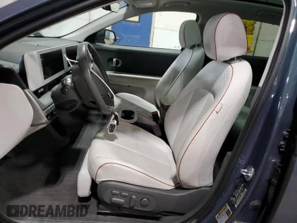 2023 Hyundai Ioniq 5 Limited с VIN KM8KRDAF5PU178896, выставлен на аукционе Copart как лот 67323995 с пробегом 23 016 миль миль и Списание • Salvage title. История ставок и продаж доступна на DreamBid. Изображение 7.