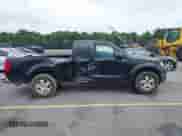 2016 Nissan Frontier S z VIN 1N6BD0CT1GN904436, wystawiony jako IAAI lot #43062377 z przebiegiem 135 281 mil mil oraz . Historia ofert i sprzedaży dostępna na DreamBid. Obrazek 13.