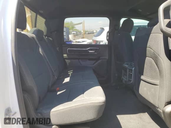 2020 Ram 1500 Big Horn z VIN 1C6SRFFT8LN397491, wystawiony jako Copart lot #55982305 z przebiegiem 74 639 mil mil oraz Szkoda całkowita • Salvage title. Historia ofert i sprzedaży dostępna na DreamBid. Obrazek 10.