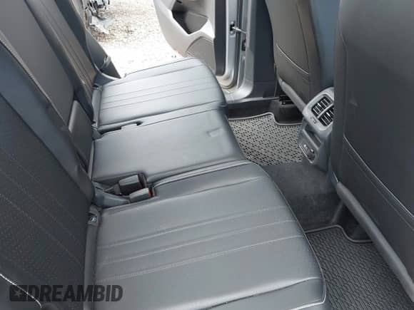 2024 Volkswagen Tiguan SE с VIN 3VV2B7AX3RM137808, выставлен на аукционе IAAI как лот 43074423 с пробегом 14 204 миль миль и . История ставок и продаж доступна на DreamBid. Изображение 8.