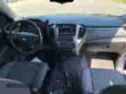 2019 Chevrolet Tahoe Commercial z VIN 1GNSKFEC8KR172369, wystawiony jako Copart lot #84436685 z przebiegiem 195 784 mil mil oraz Czysty tytuł • Clean title. Historia ofert i sprzedaży dostępna na DreamBid. Obrazek 9.