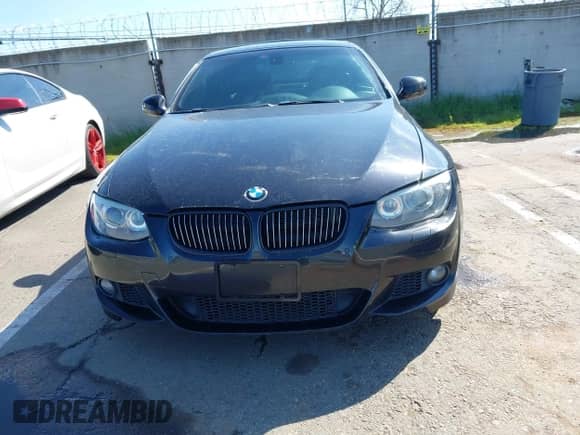 2011 BMW 3 Series 335is с VIN WBADX1C52BE570532, выставлен на аукционе IAAI как лот 41860023 с пробегом 114 834 миль миль и . История ставок и продаж доступна на DreamBid. Изображение 12.