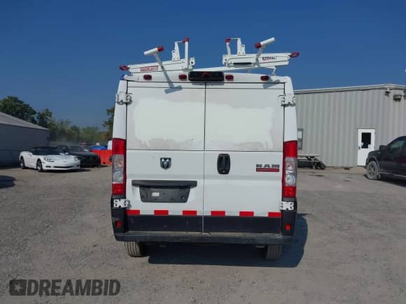 2021 Ram ProMaster Cargo с VIN 3C6LRVAG4ME553606, выставлен на аукционе IAAI как лот 40090330 с пробегом 78 836 миль миль и . История ставок и продаж доступна на DreamBid. Изображение 16.