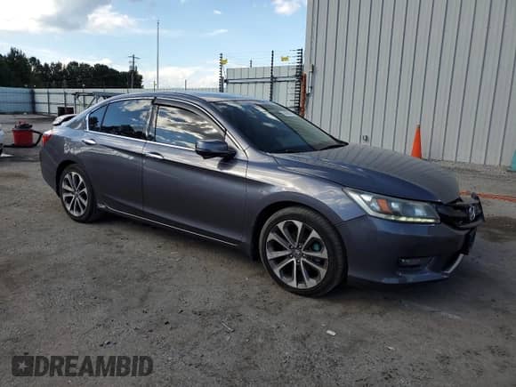 2014 Honda Accord EX-L with VIN 1HGCR3F83EA034745, listed as a Copart auction lot 84263315 with 156,565 mi miles and Salvage title. Bid and sale history available at DreamBid. Image 4.