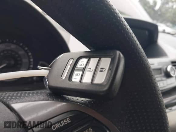 2015 Honda Odyssey EX с VIN 5FNRL5H44FB083896, выставлен на аукционе IAAI как лот 43331214 с пробегом 199 083 миль миль и . История ставок и продаж доступна на DreamBid. Изображение 11.