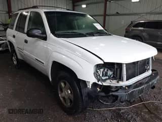 2002 Chevrolet TrailBlazer LTZ z VIN 1GNDT13S122260465, wystawiony jako IAAI lot #42747297 z przebiegiem 268 400 mil mil oraz . Historia ofert i sprzedaży dostępna na DreamBid. Obrazek 1.