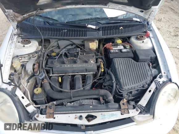 2000 Dodge Neon Highline z VIN 1B3ES46CXYD744994, wystawiony jako IAAI lot #41275000 z przebiegiem 114 142 mil mil oraz . Historia ofert i sprzedaży dostępna na DreamBid. Obrazek 10.