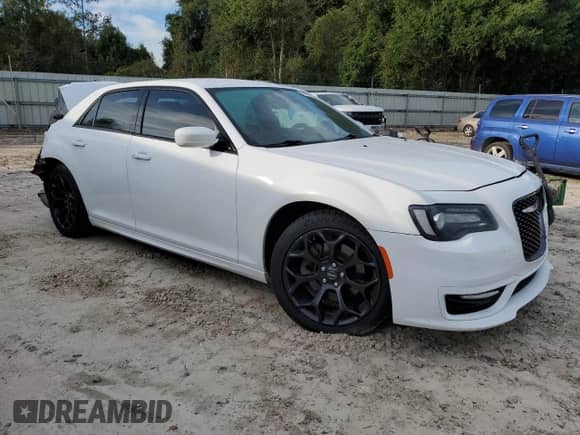 2019 Chrysler 300 S с VIN 2C3CCABT9KH704895, выставлен на аукционе Copart как лот 74114544 с пробегом 65 065 миль миль и На запчасти • Non repairable. История ставок и продаж доступна на DreamBid. Изображение 4.