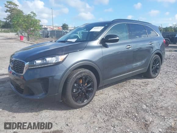 2020 Kia Sorento LX z VIN 5XYPG4A52LG692773, wystawiony jako IAAI lot #40548112 z przebiegiem 37 344 mil mil oraz . Historia ofert i sprzedaży dostępna na DreamBid. Obrazek 2.