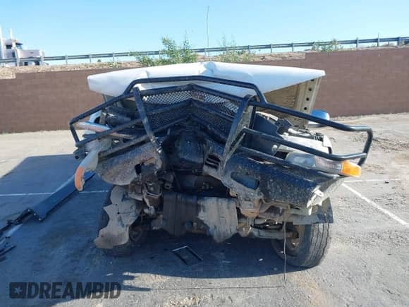 2000 Chevrolet Silverado 1500 LS with VIN 2GCEC19T9Y1114935, listed as a IAAI auction lot 41939530 with Not provided miles and . Bid and sale history available at DreamBid. Image 12.