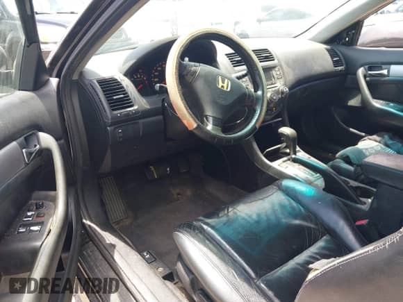 2006 Honda Accord EX-L z VIN 1HGCM72696A020098, wystawiony jako IAAI lot #42758648 z przebiegiem 296 760 mil mil oraz . Historia ofert i sprzedaży dostępna na DreamBid. Obrazek 5.