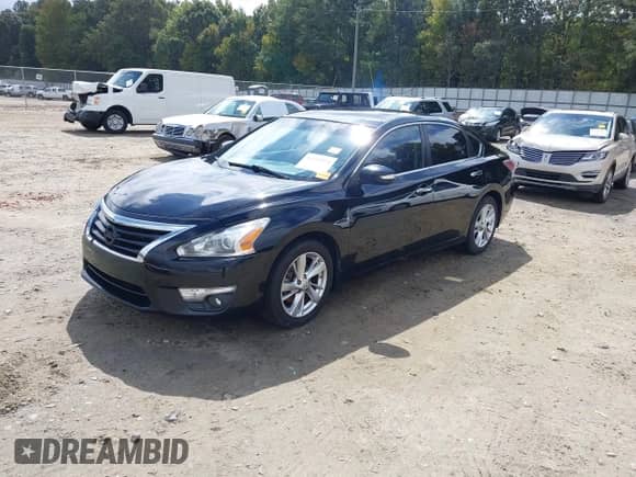 2015 Nissan Altima S с VIN 1N4AL3AP2FN894383, выставлен на аукционе IAAI как лот 43350378 с пробегом 142 665 миль миль и . История ставок и продаж доступна на DreamBid. Изображение 18.