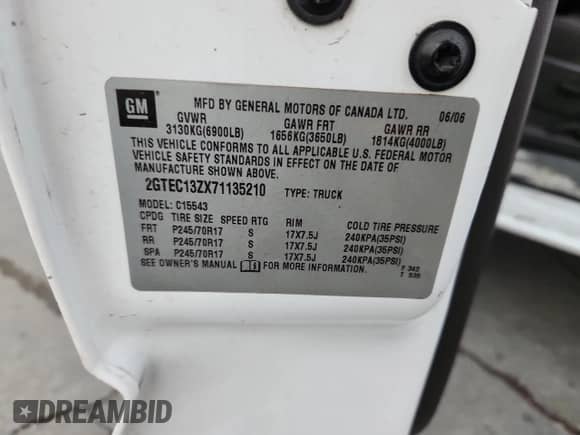 2007 GMC Sierra 1500 SLE1 with VIN 2GTEC13ZX71135210, listed as a Copart auction lot 84783555 with 272,680 mi miles and Salvage title. Bid and sale history available at DreamBid. Image 12.