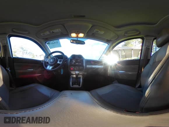 2016 Jeep Compass Latitude с VIN 1C4NJCEB2GD774767, выставлен на аукционе IAAI как лот 43368179 с пробегом 116 346 миль миль и . История ставок и продаж доступна на DreamBid. Изображение 18.