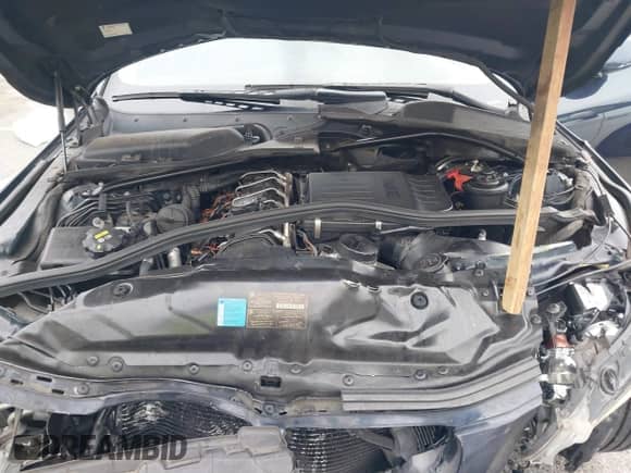 2010 BMW 5 Series 535i с VIN WBANW1C58AC165647, выставлен на аукционе IAAI как лот 41741427 с пробегом 150 364 миль миль и . История ставок и продаж доступна на DreamBid. Изображение 10.