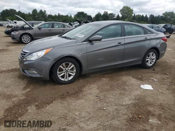 2013 Hyundai Sonata GLS with VIN 5NPEB4AC2DH647797, listed as a Copart auction lot 69464945 with 137,268 mi miles and Salvage title. Bid and sale history available at DreamBid. Image 1.
