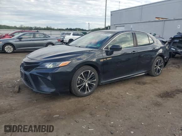 2018 Toyota Camry SE с VIN JTNB11HK0J3003753, выставлен на аукционе Copart как лот 84054985 с пробегом 220 838 миль миль и Списание • Salvage title. История ставок и продаж доступна на DreamBid. Изображение 1.
